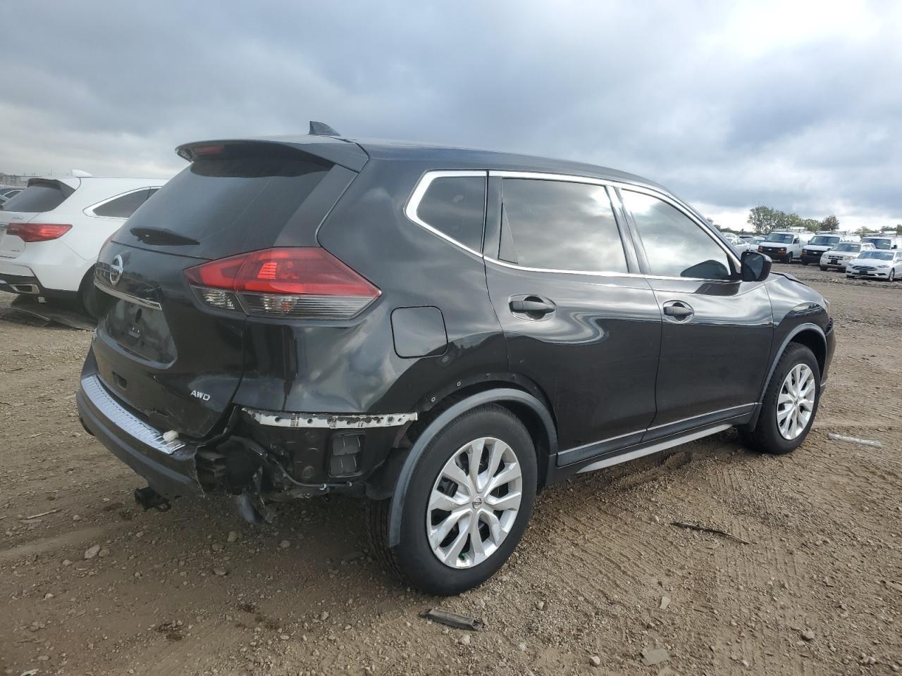 2018 Nissan Rogue S - Image 3
