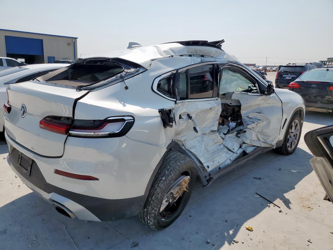 2022 BMW X4 xDrive30I - Image 3