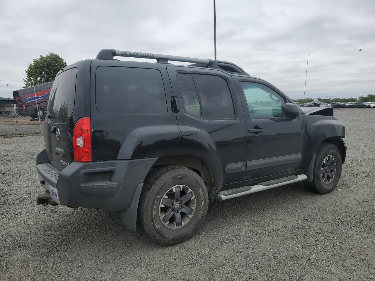 2014 Nissan Xterra X - Image 3