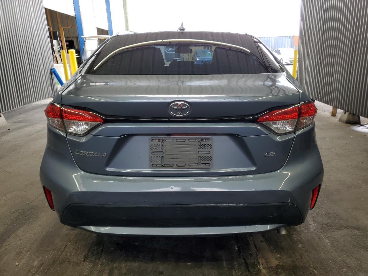 2022 Toyota Corolla Le - Image 6