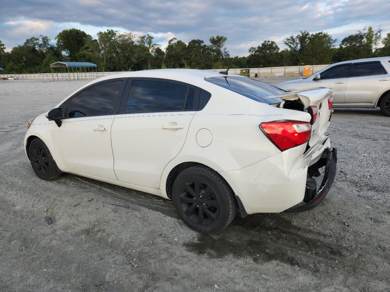 2013 Kia Rio - Image 2