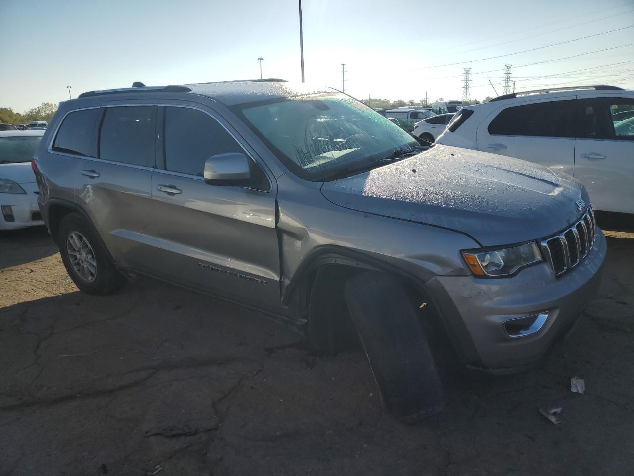 2019 Jeep Grand Cherokee Laredo - Фото 4