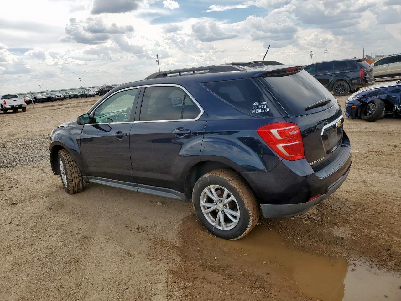 2017 Chevrolet Equinox Lt - Image 2