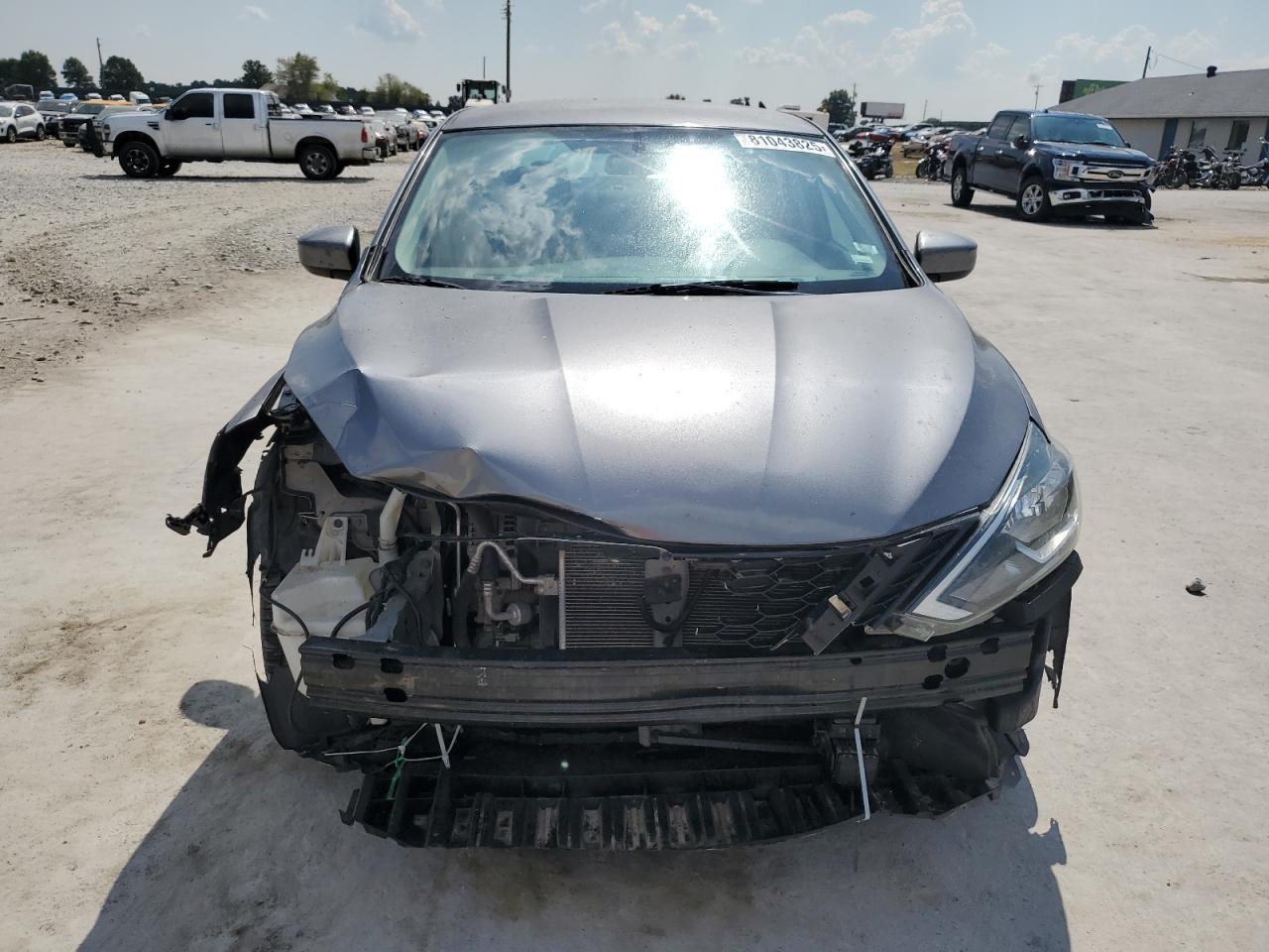 2019 Nissan Sentra S - Фото 5