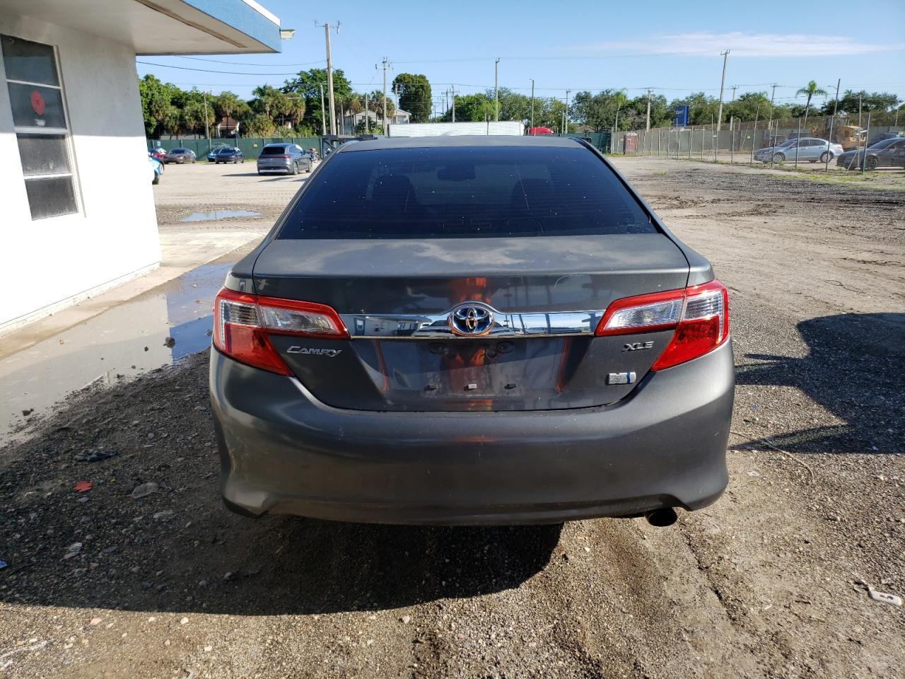 2012 Toyota Camry Hybrid - Фото 6