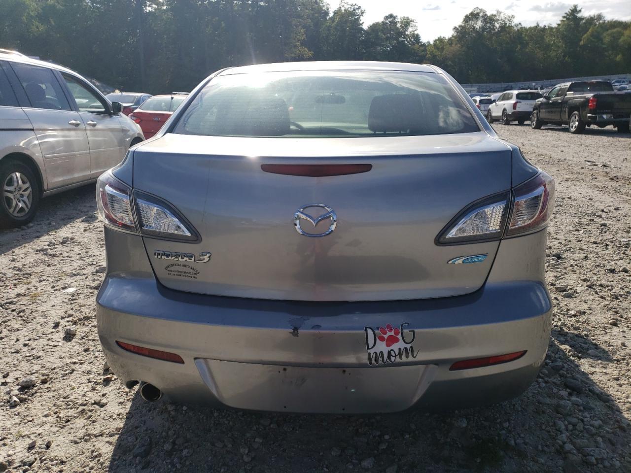 2012 Mazda 3 I - Image 6