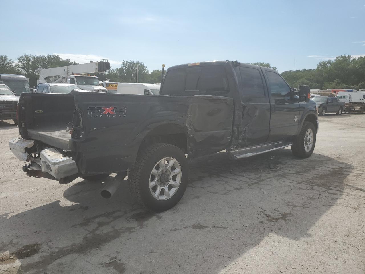 2011 Ford F350 Super Duty - Image 3