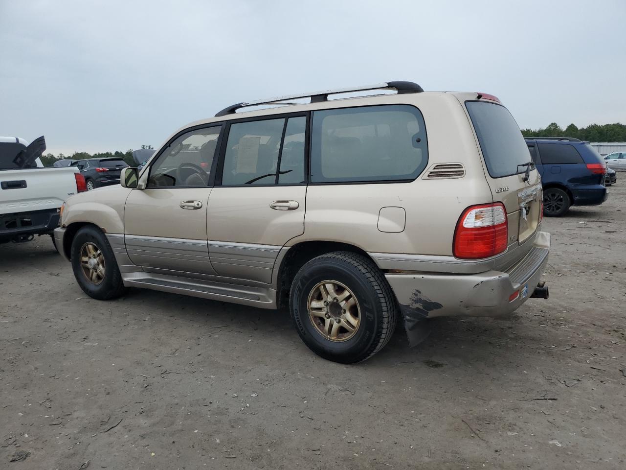 1998 Lexus Lx 470 - Image 2