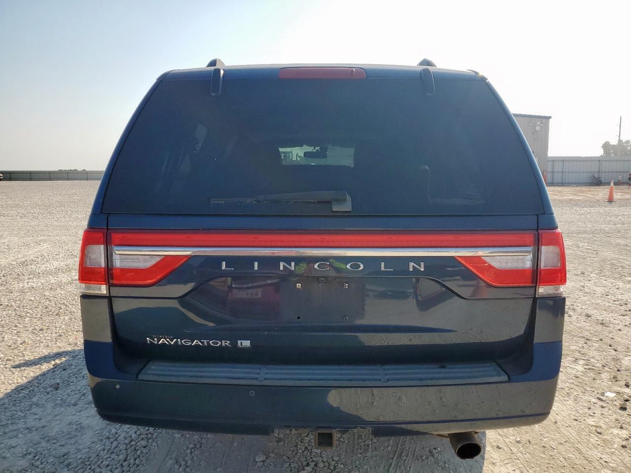 2017 Lincoln Navigator L Select - Фото 6