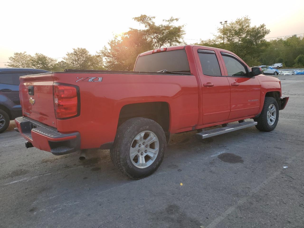 2018 Chevrolet Silverado K1500 Lt - Image 3