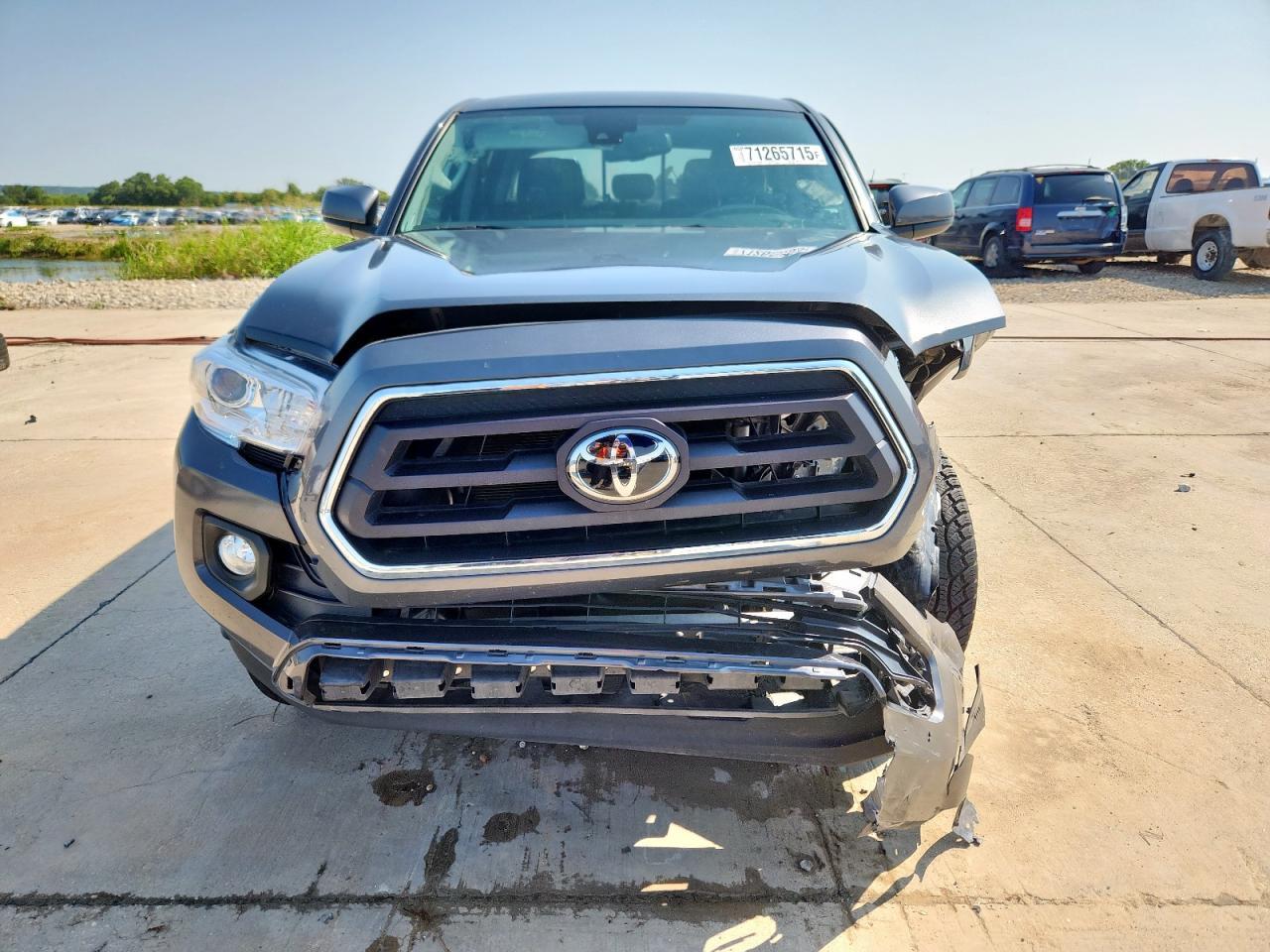 2022 Toyota Tacoma Double Cab - Image 5