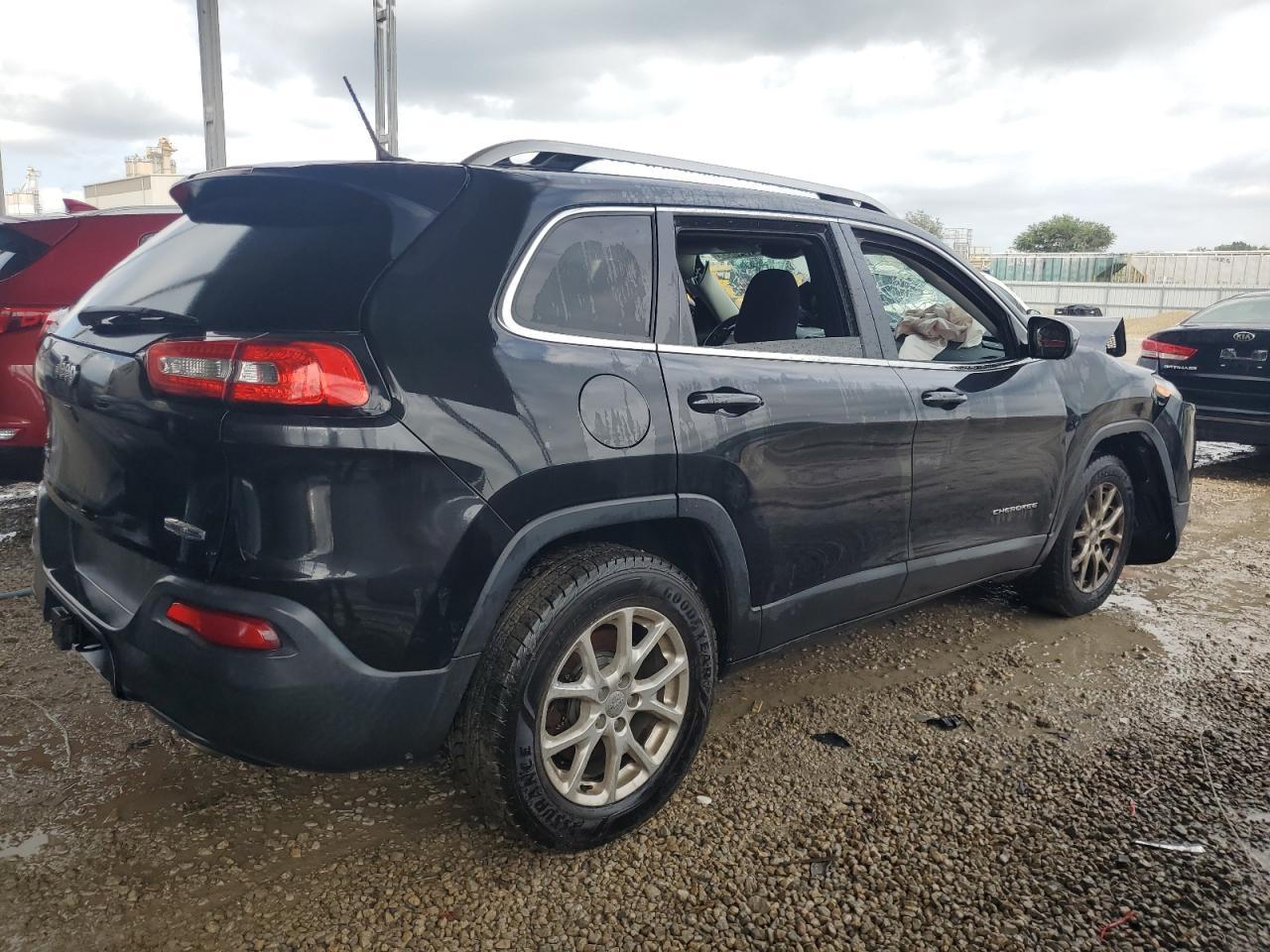 2014 Jeep Cherokee Latitude - Image 3