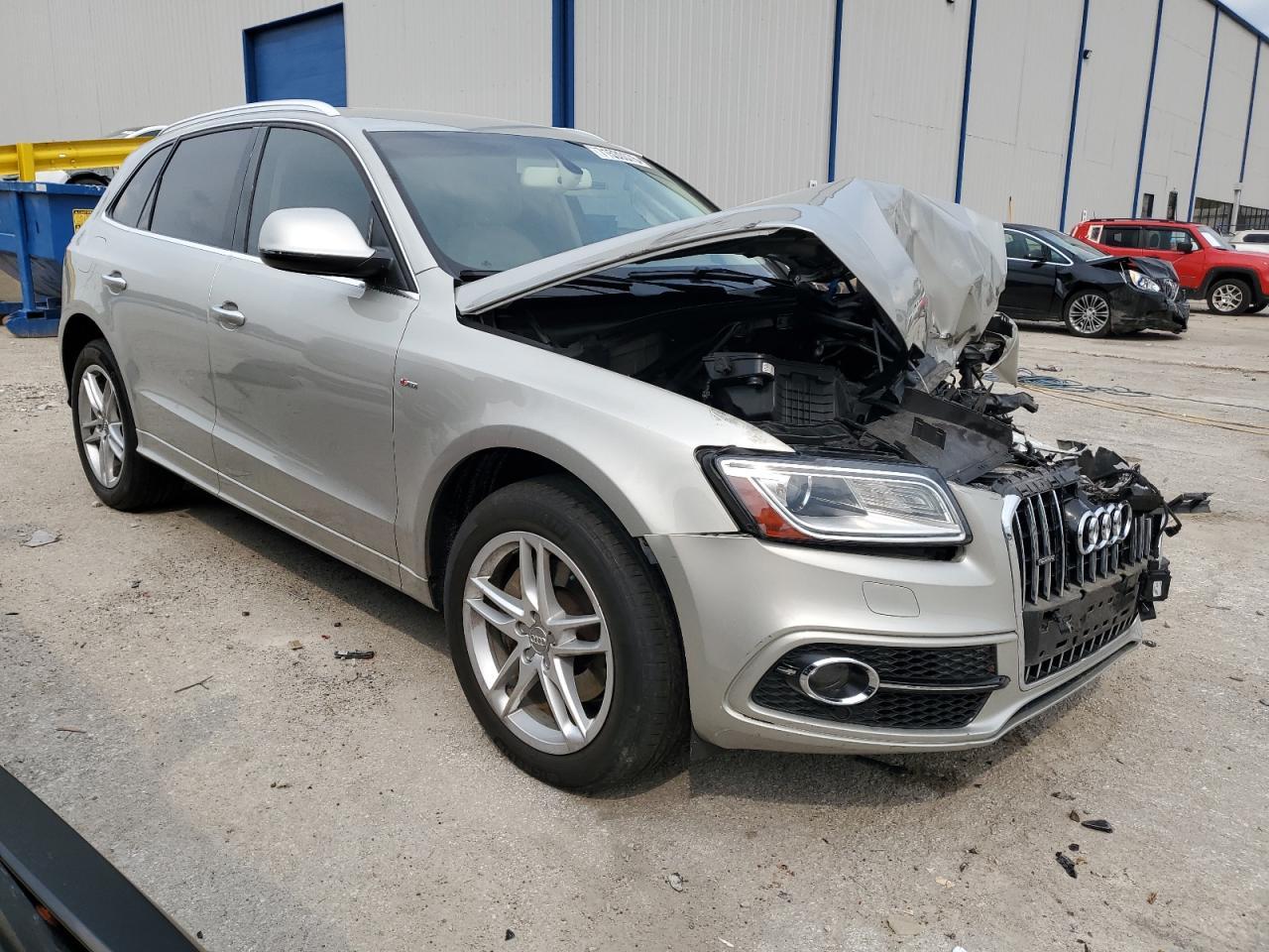 2015 Audi Q5 Premium Plus - Image 4