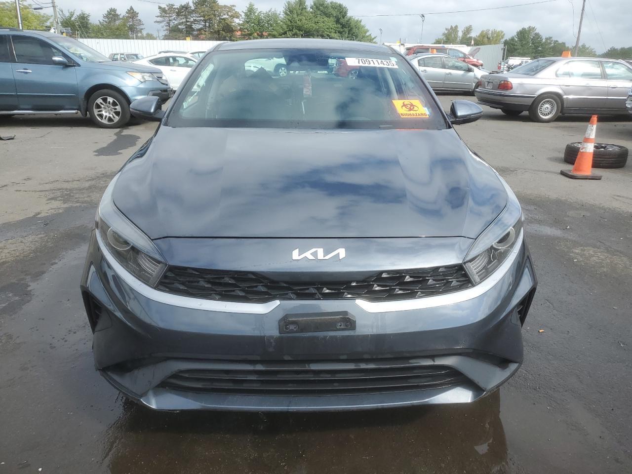 2022 Kia Forte Fe - Фото 5