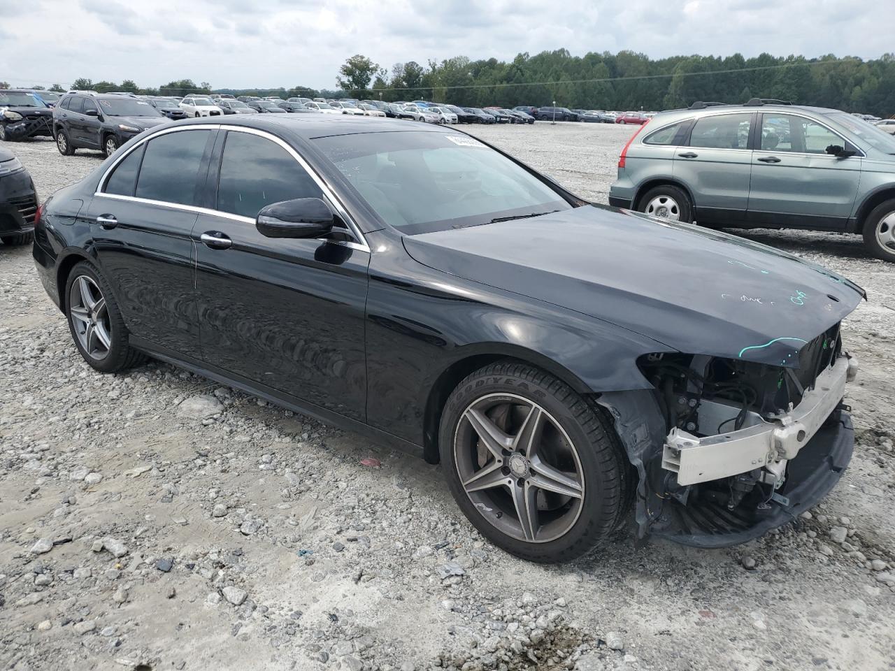 2017 Mercedes-Benz E 300 - Фото 4