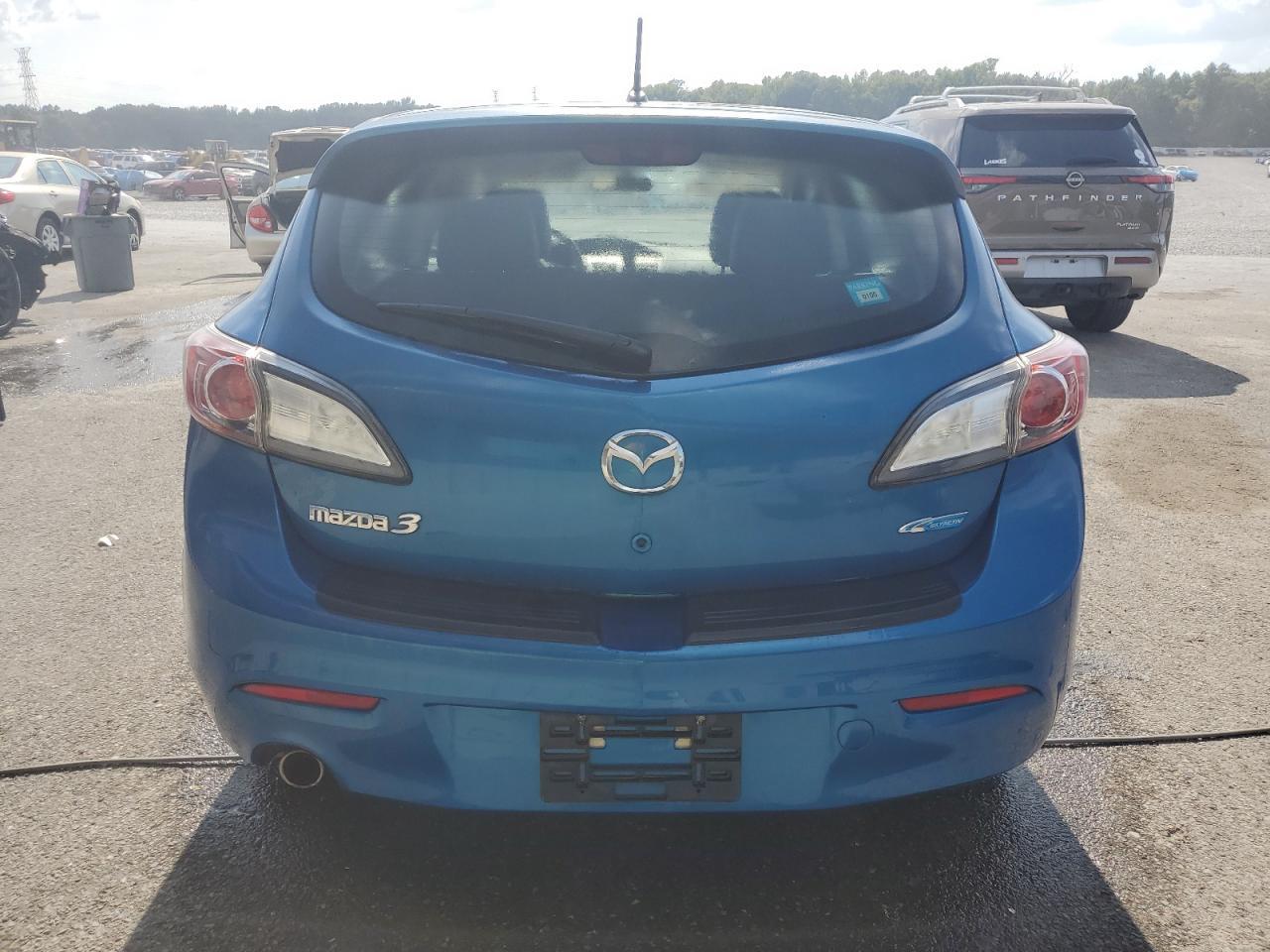 2012 Mazda 3 I - Image 6
