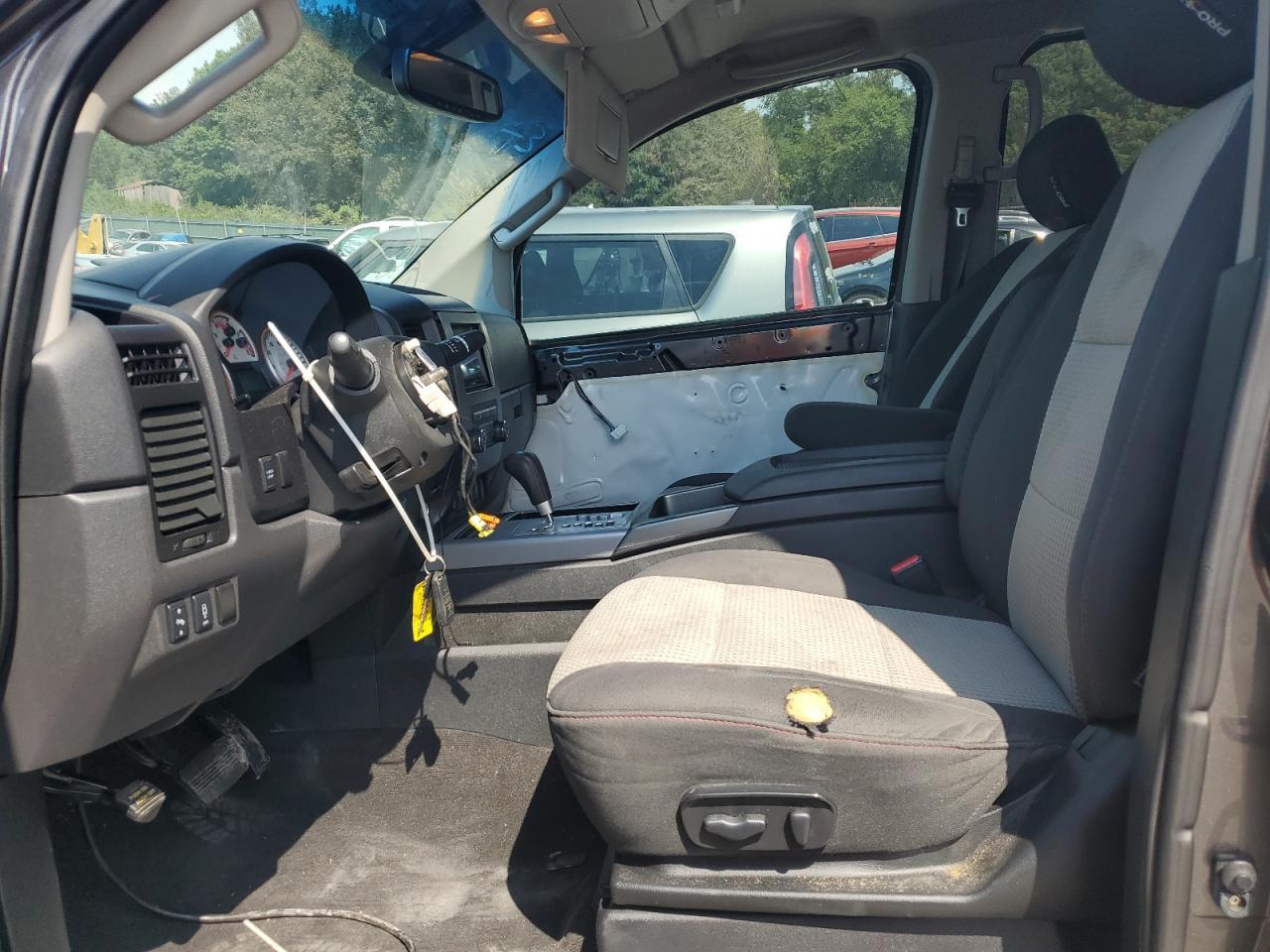 2012 Nissan Titan S - Image 7