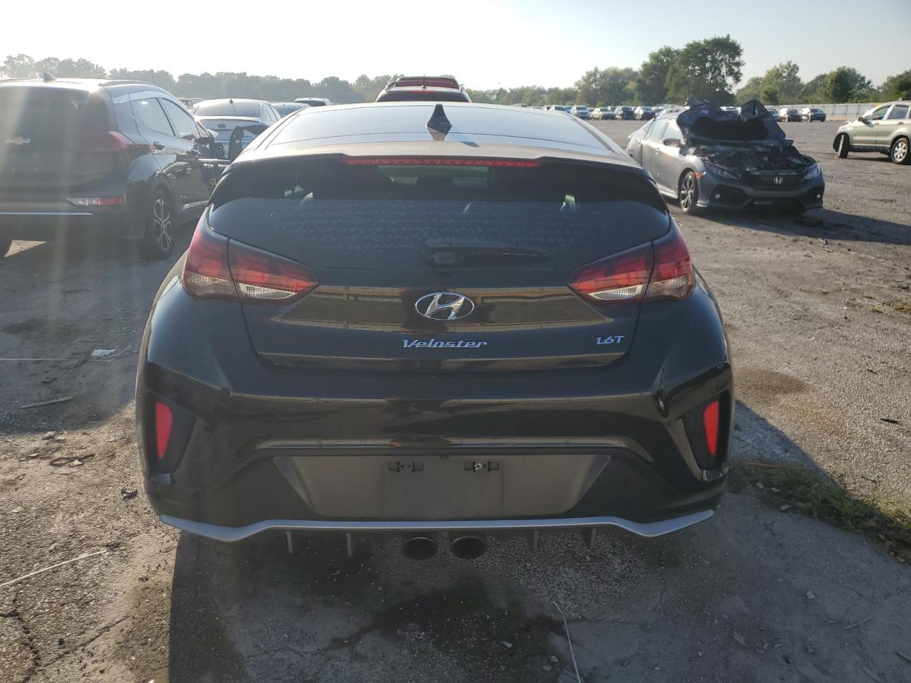 2019 Hyundai Veloster Turbo - Image 6