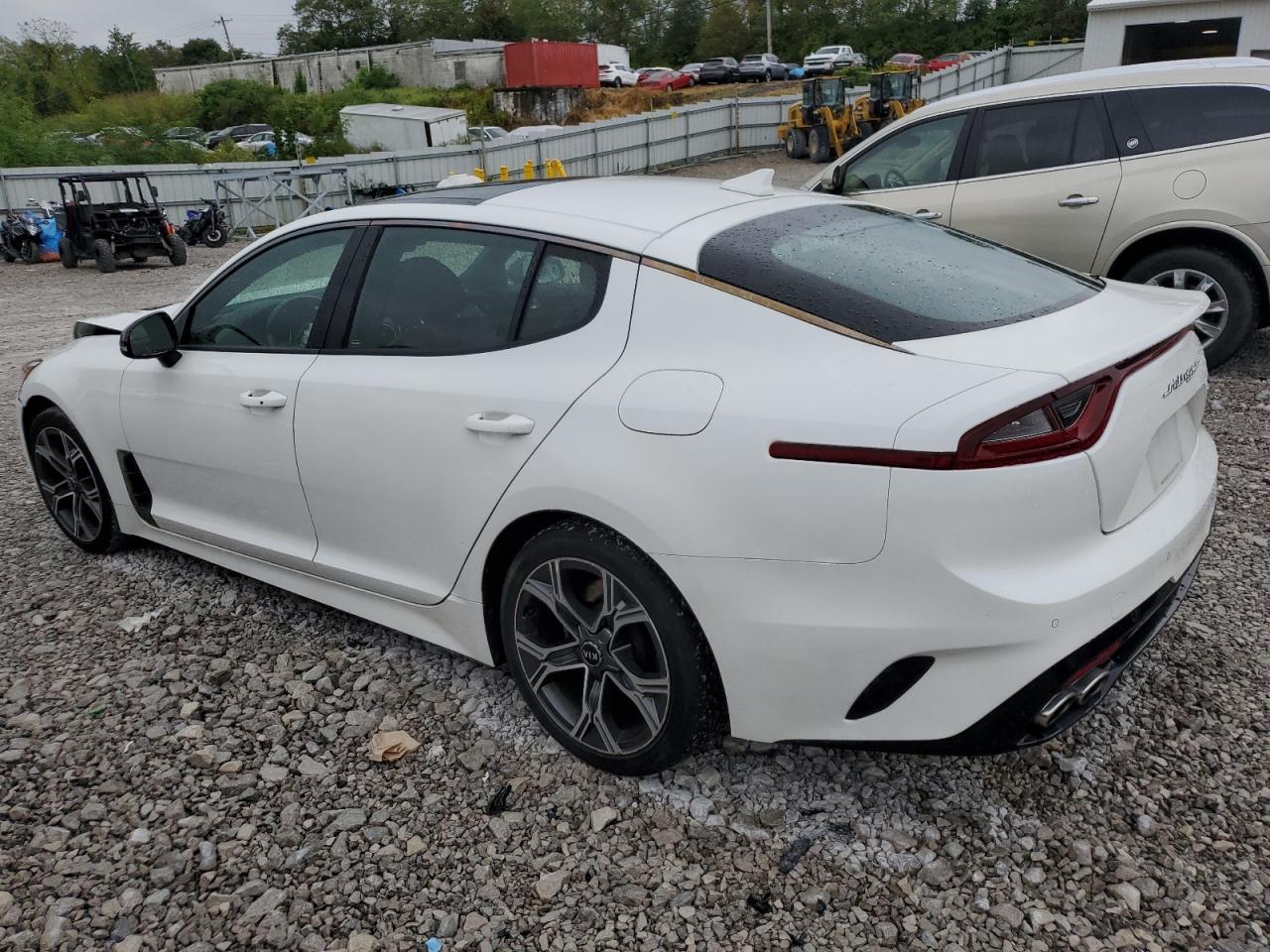 2020 Kia Stinger - Image 2