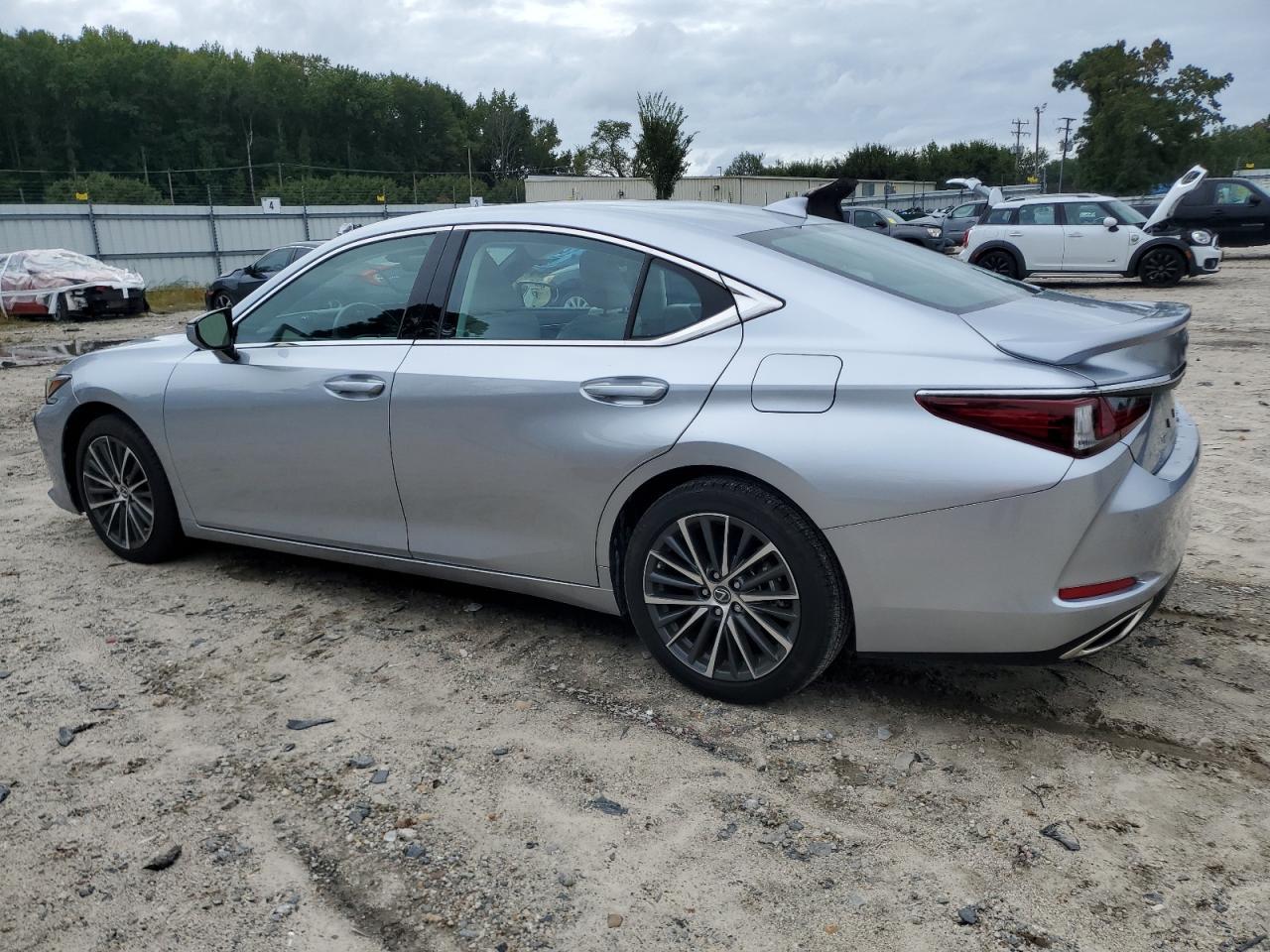 2024 Lexus Es 350 Base - Image 2