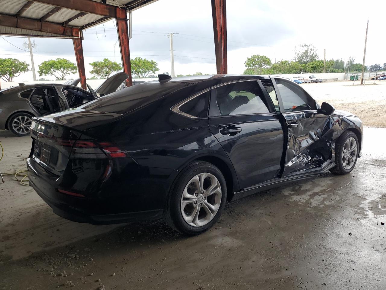 2025 Honda Accord Lx - Фото 3