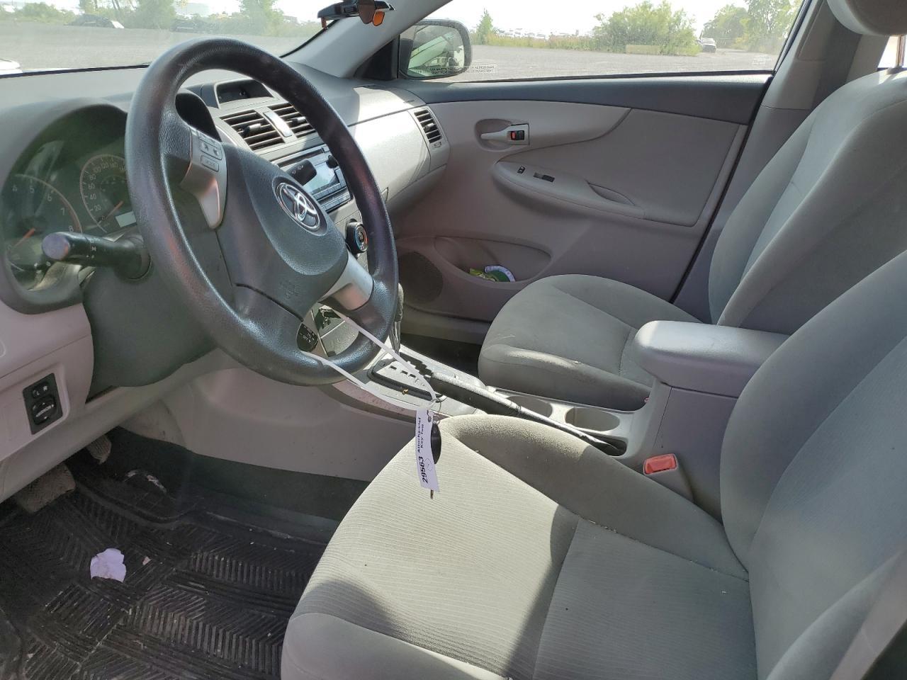 2013 Toyota Corolla Base - Фото 7