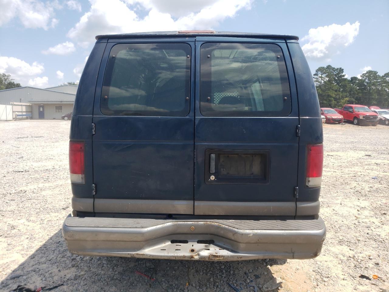 2005 Ford Econoline E250 Van - Image 6