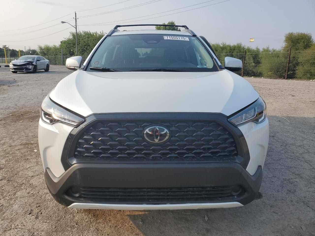 2024 Toyota Corolla Cross Le - Image 5