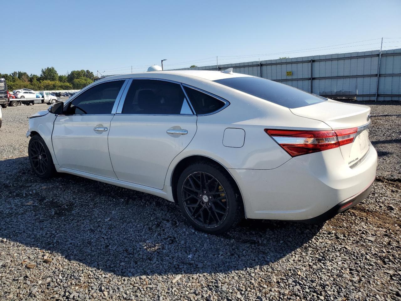 2015 Toyota Avalon Xle - Фото 2