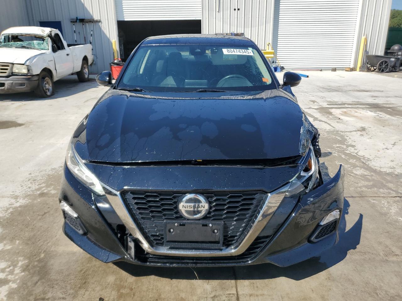 2022 Nissan Altima Sr - Image 5