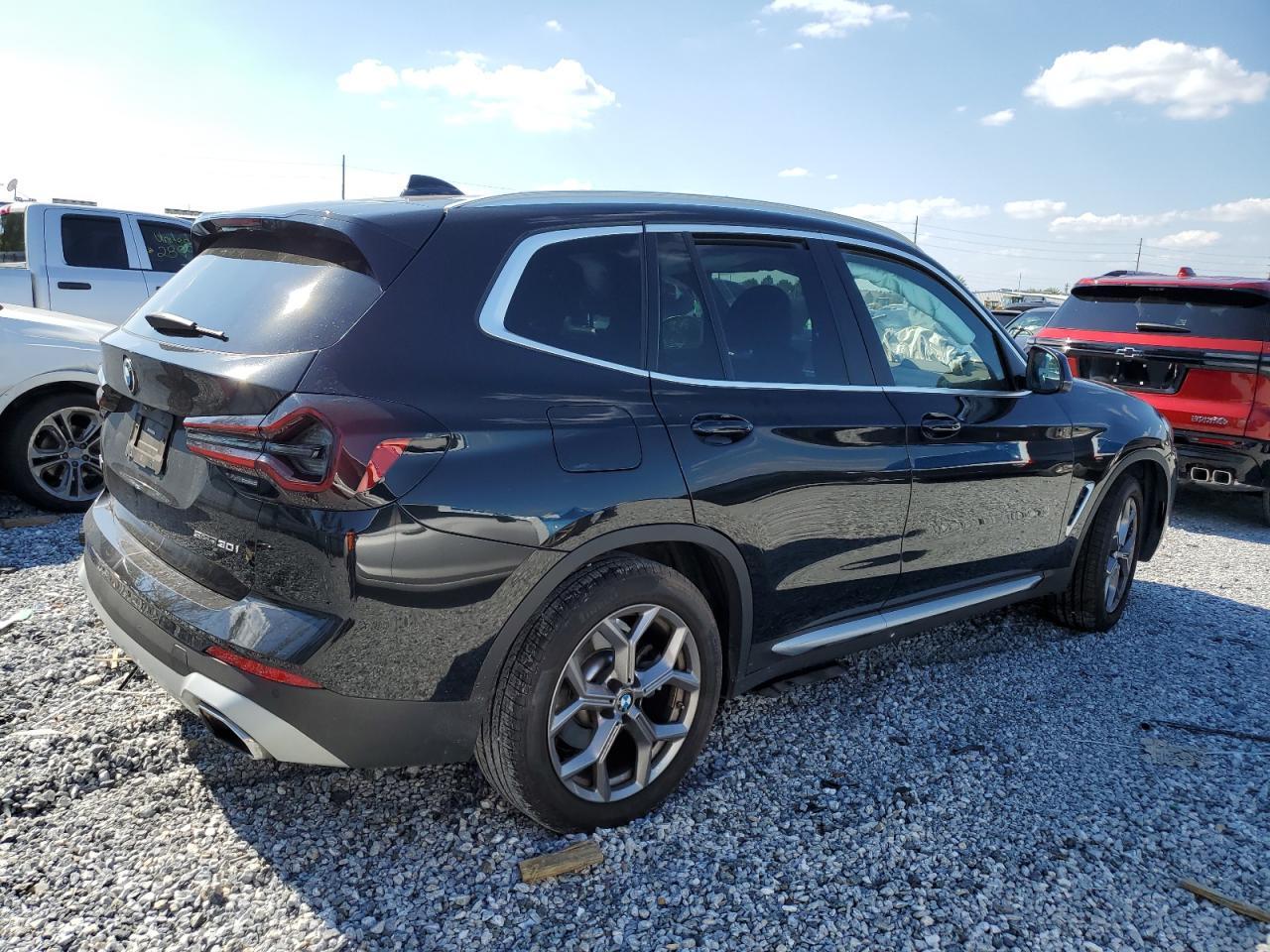 2022 BMW X3 Sdrive30I - Image 3