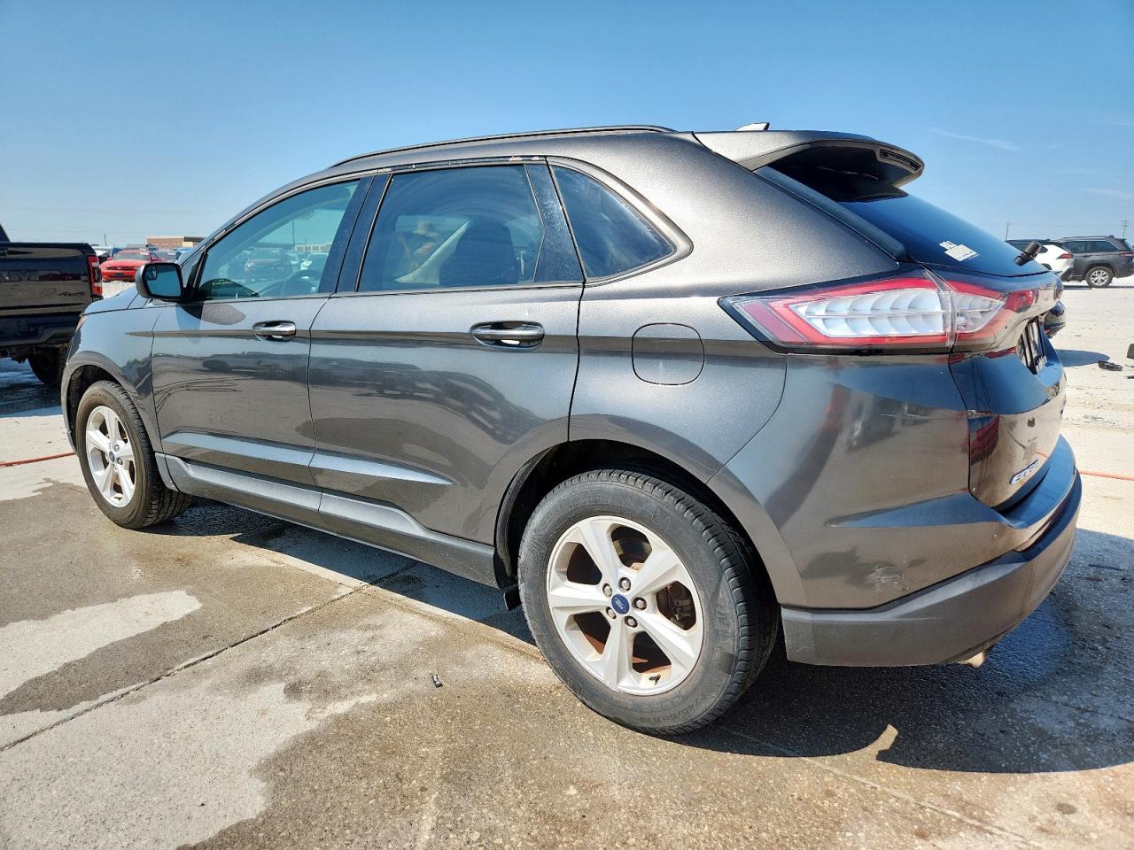2015 Ford Edge Se - Фото 2