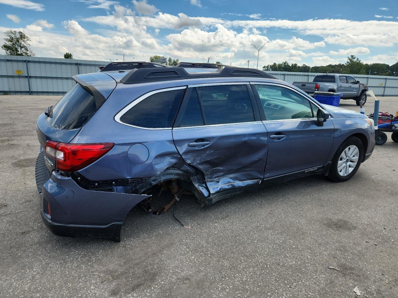 2015 Subaru Outback 2.5I Premium - Фото 3