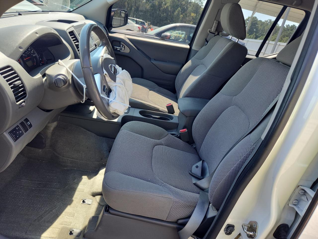 2018 Nissan Frontier S - Image 7