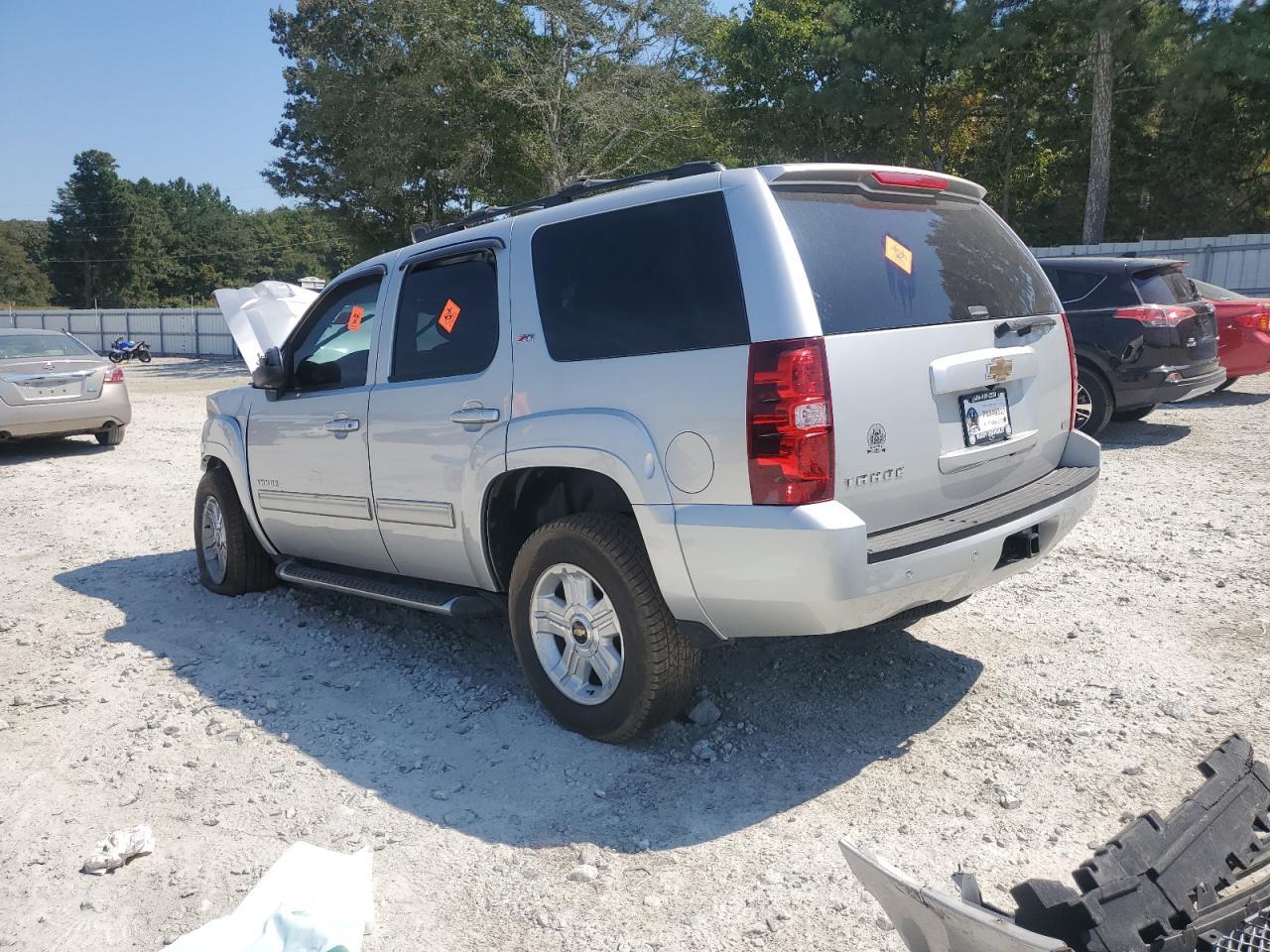2010 Chevrolet Tahoe K1500 Lt - Image 2