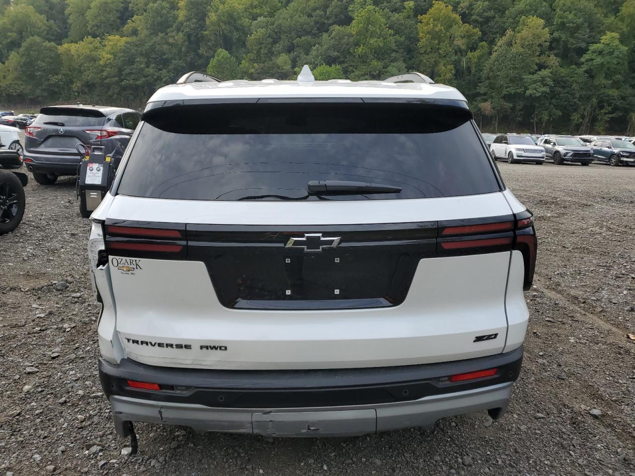 2025 Chevrolet Traverse Z71 - Image 6