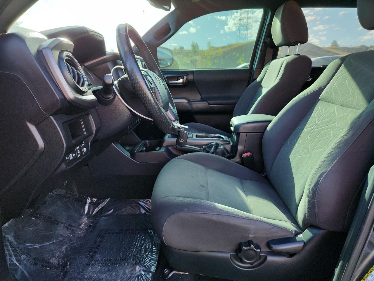 2017 Toyota Tacoma Double Cab - Image 7