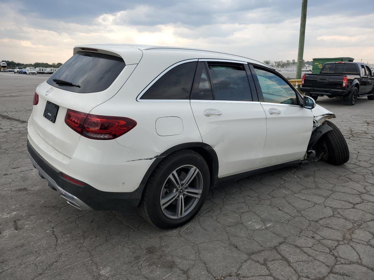 2022 Mercedes-Benz Glc 300 - Фото 3
