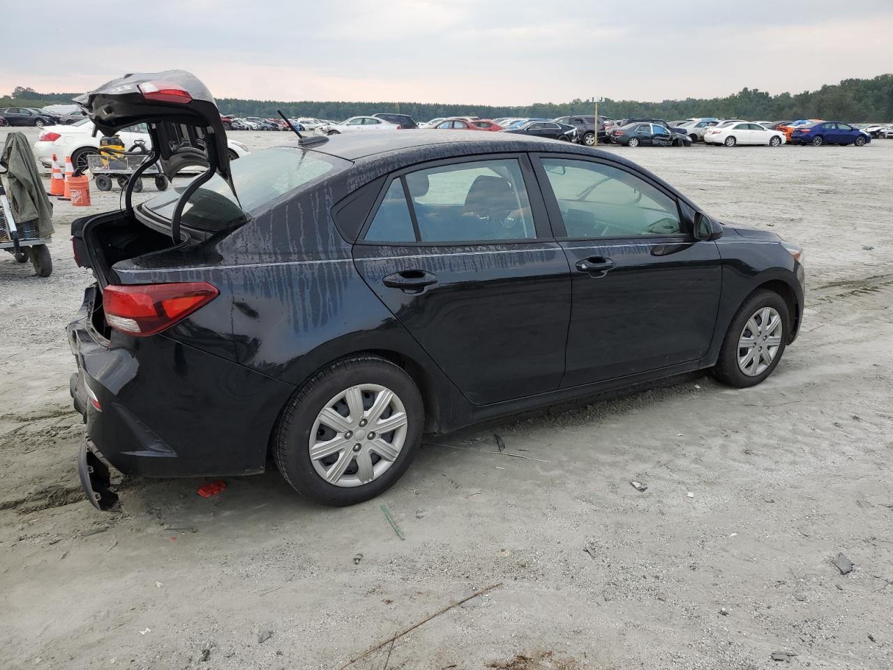 2022 Kia Rio Lx - Image 3