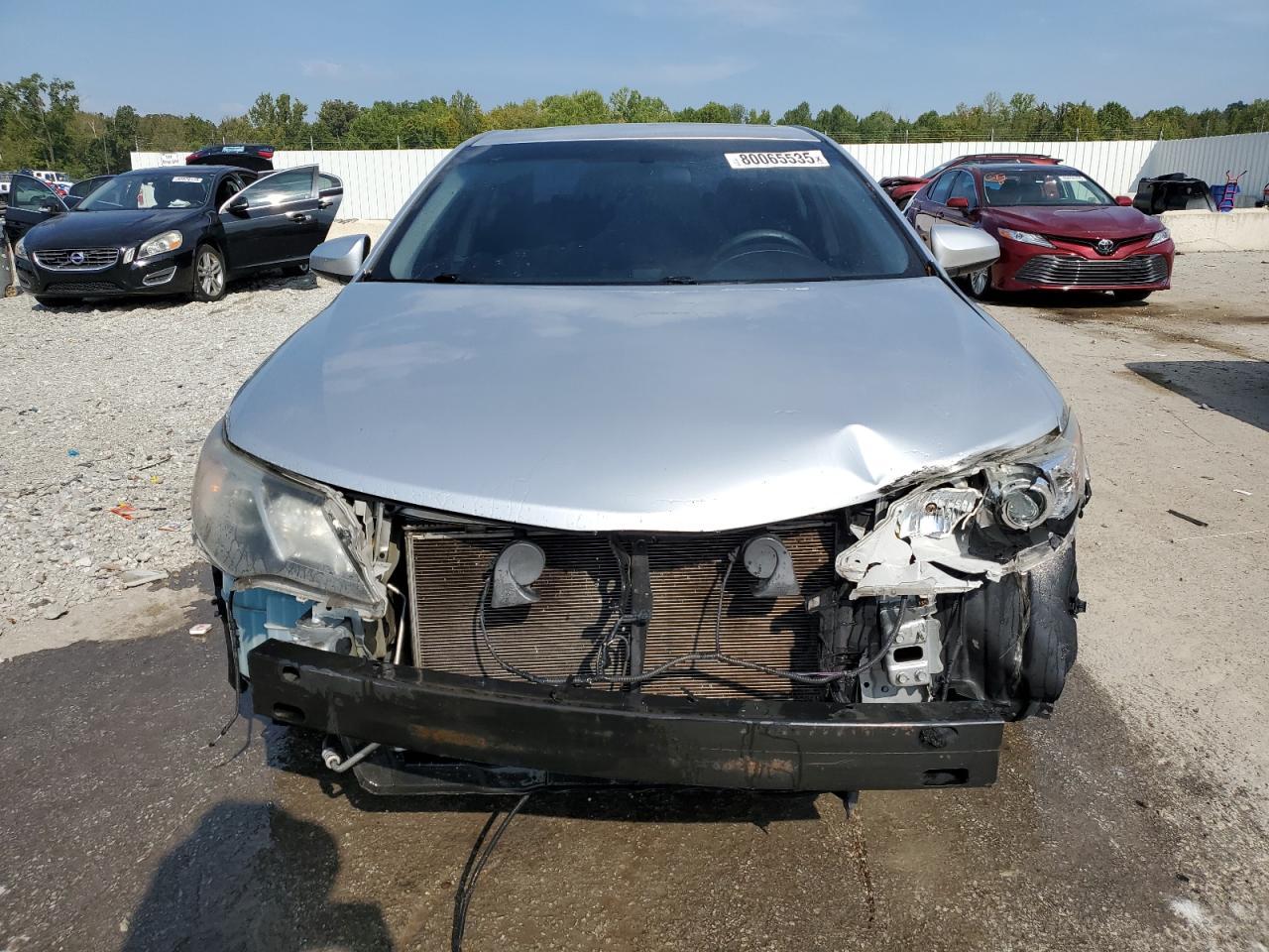 2014 Toyota Camry L - Image 5