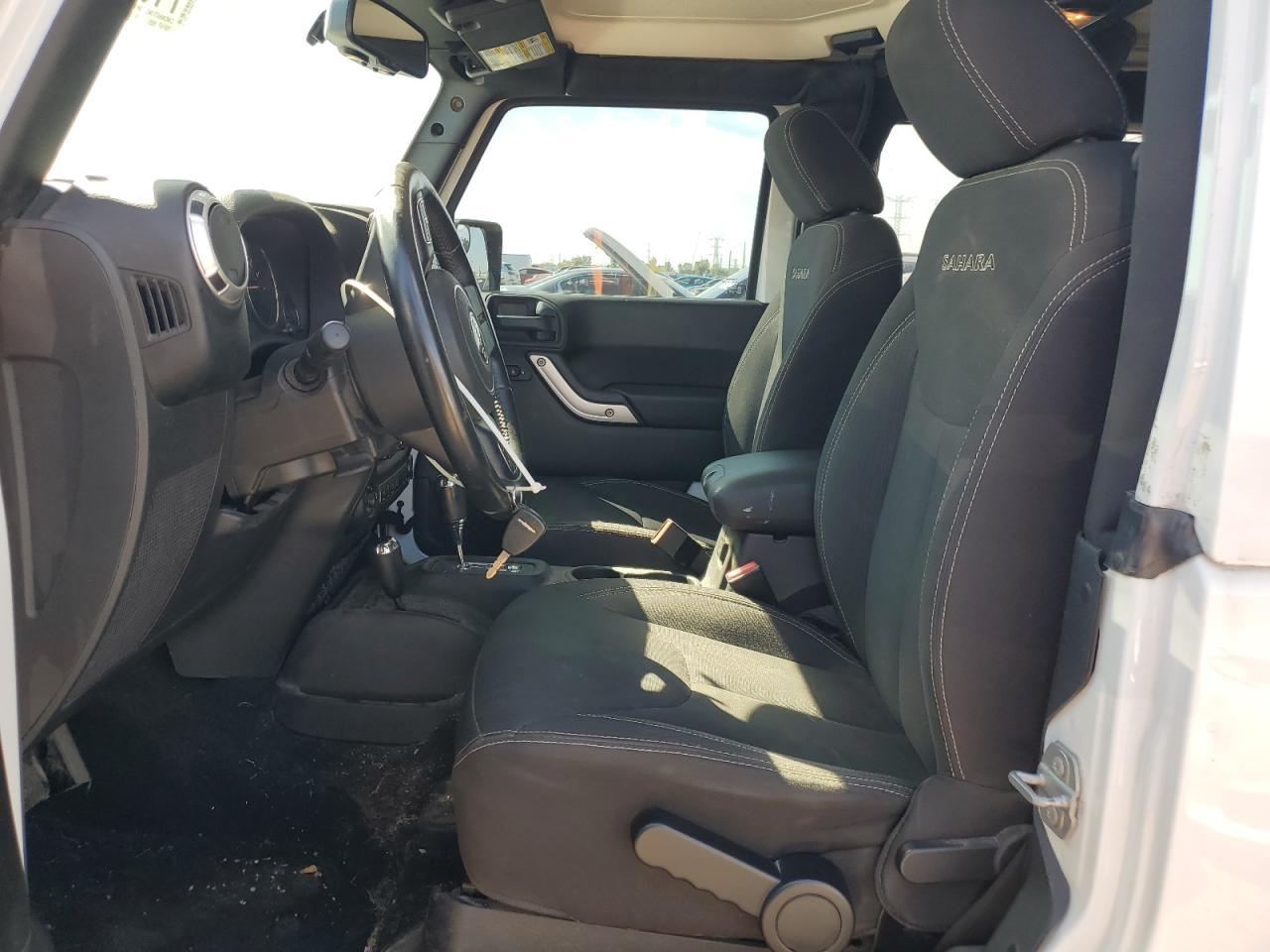 2017 Jeep Wrangler Sahara - Фото 7