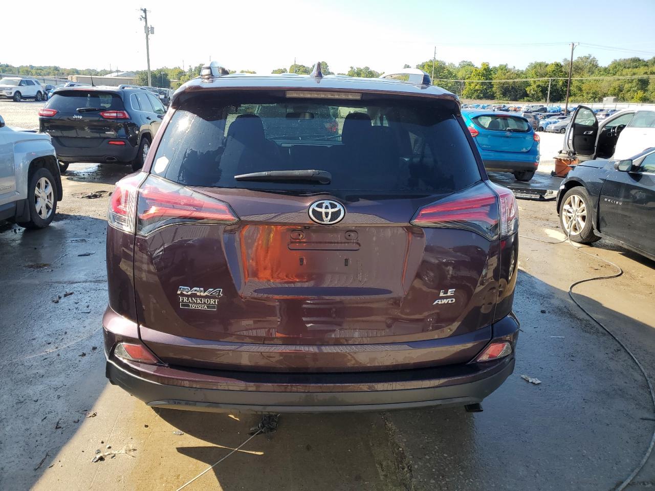 2017 Toyota Rav4 Le - Фото 6