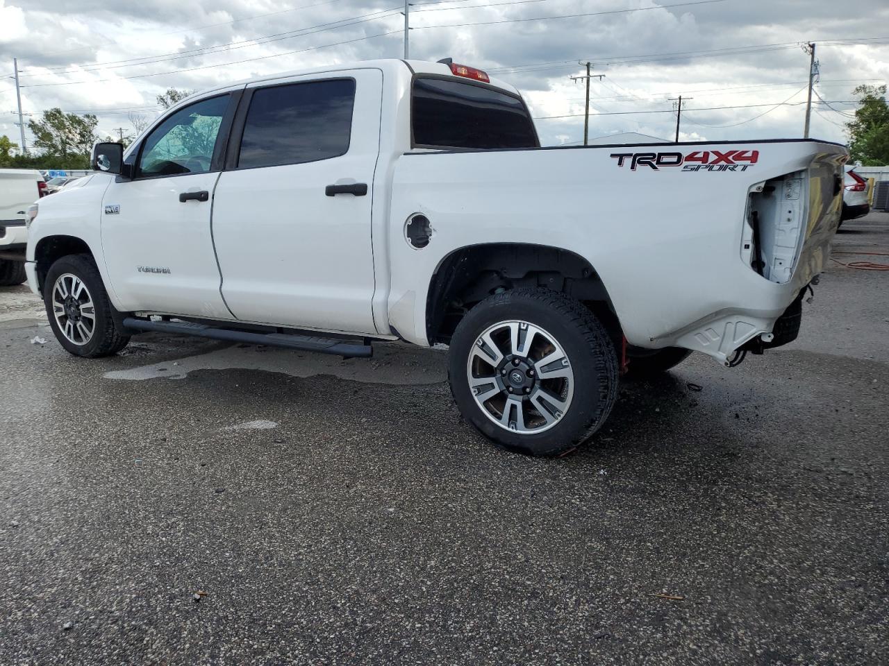 2021 Toyota Tundra Crewmax Sr5 - Фото 2