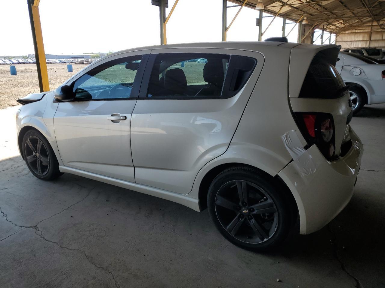2015 Chevrolet Sonic Rs - Фото 2