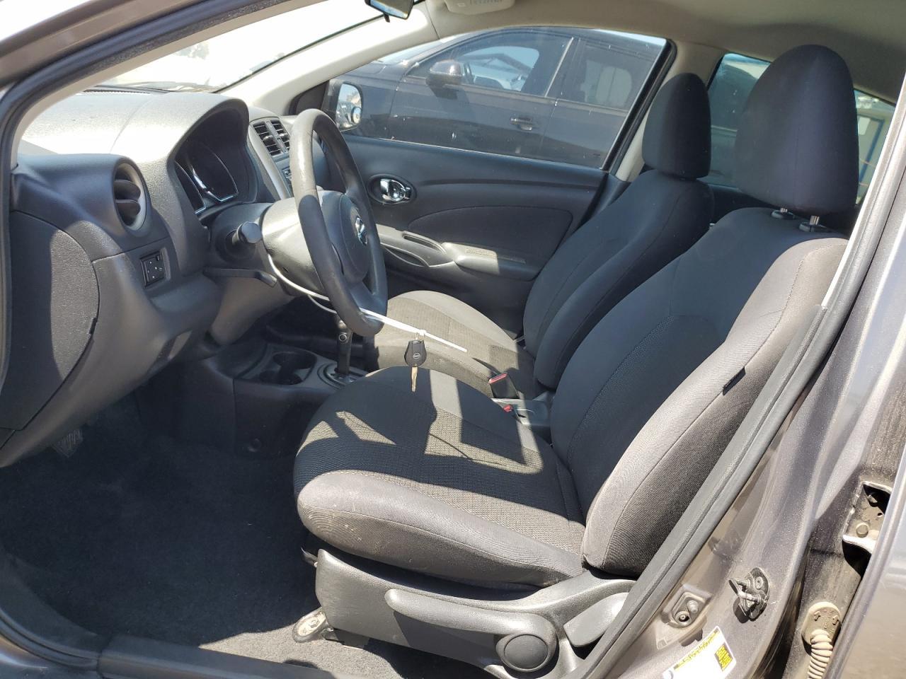 2013 Nissan Versa S - Фото 7