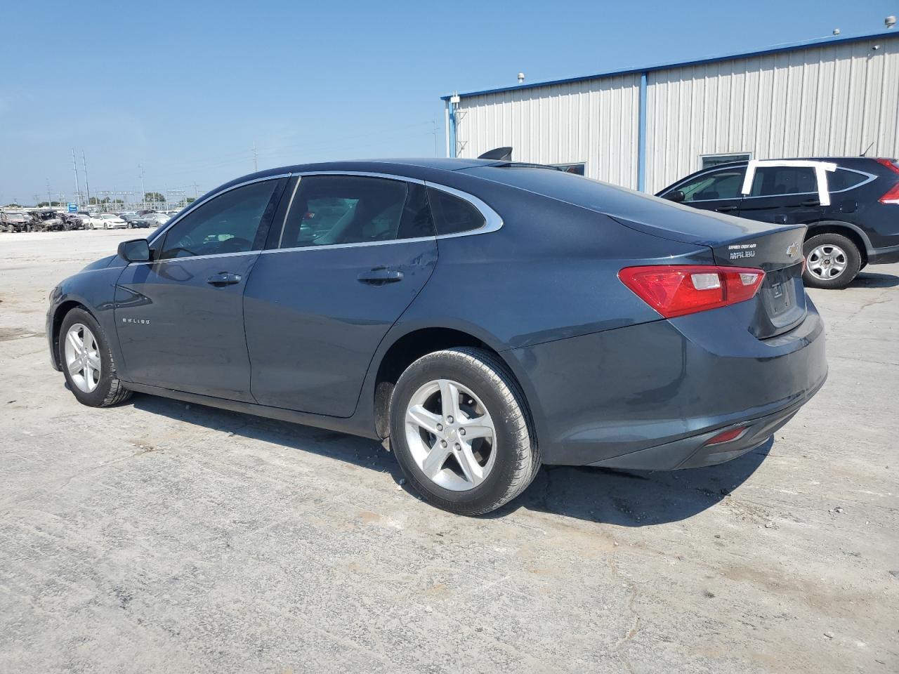 2019 Chevrolet Malibu Ls - Фото 2