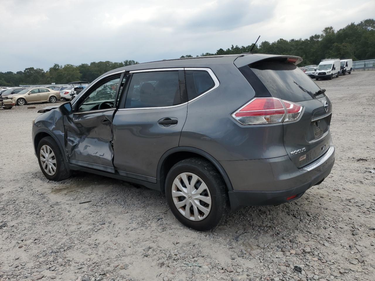 2016 Nissan Rogue S - Фото 2