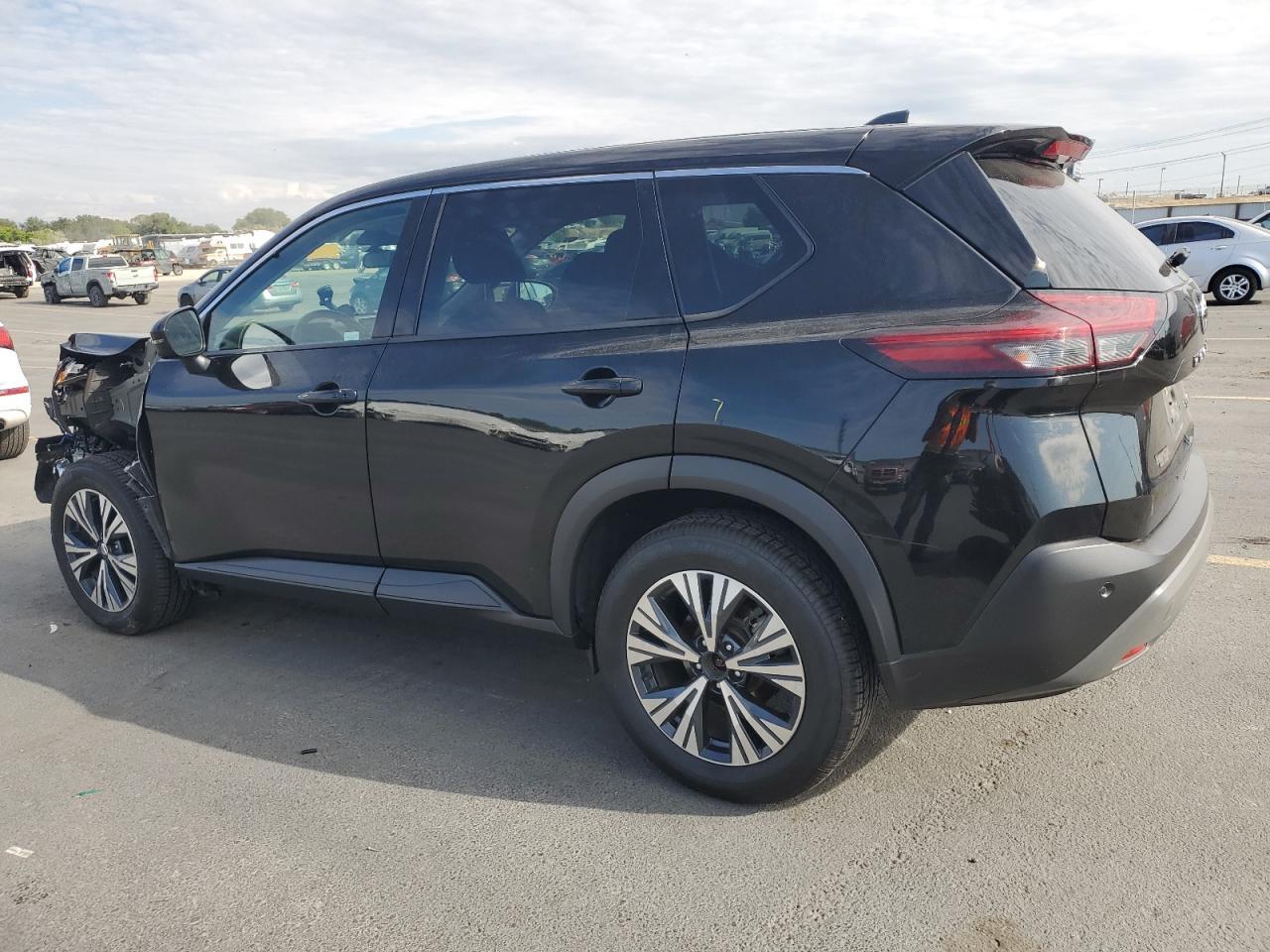 2021 Nissan Rogue Sv - Фото 2