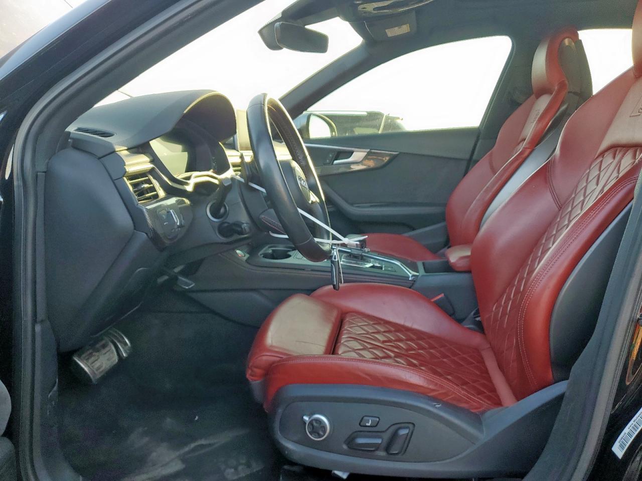 2019 Audi S4 Premium Plus - Image 7