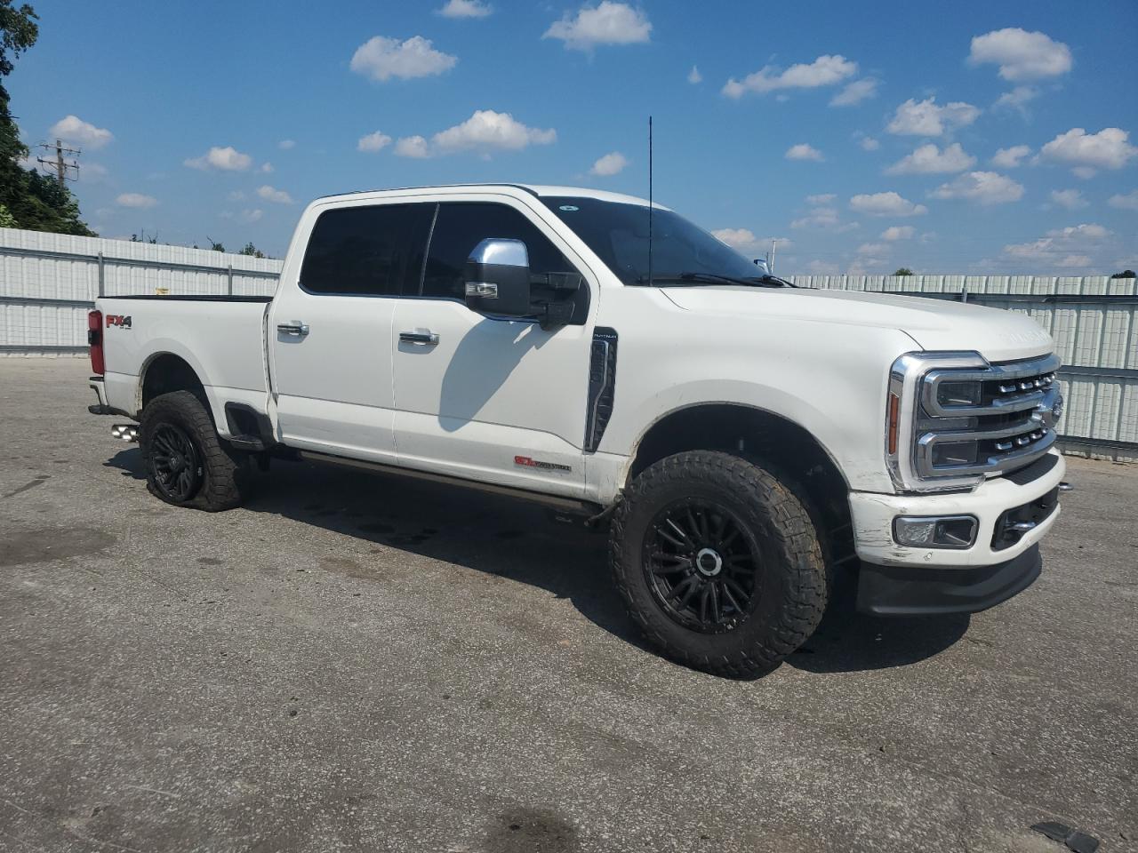 2024 Ford F250 Super Duty - Image 4